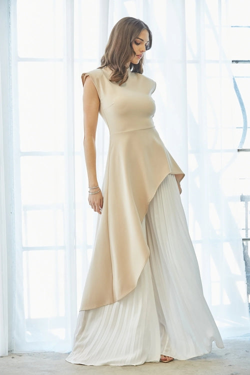 Elegancia Sculpted Style  Top & Pleated Pant Set